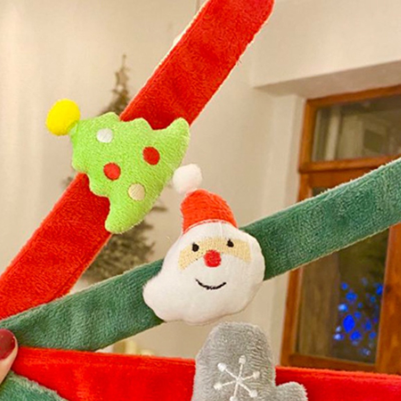 Vòng Đeo Tay Dạng Nhẫn Hình Cây Thông / Người Tuyết / Mũ Giáng Sinh Dễ