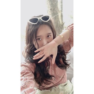 Kính mắt mèo cho bé