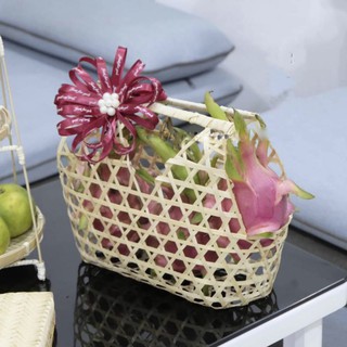 Làn tre đựng quà tặng sang trọng đan quay tam giác