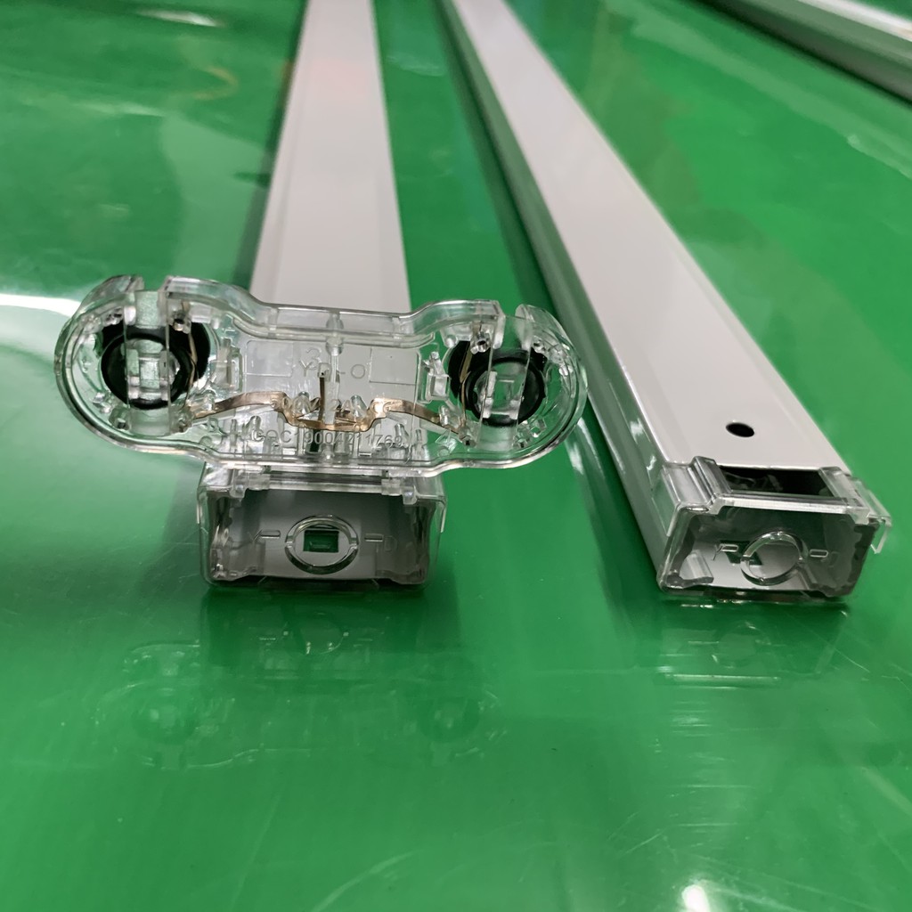 Bộ Đèn Tuýp Led T8 Thủy Tinh LHLed Bảo Hành 02 Năm Kích Thước 1m2