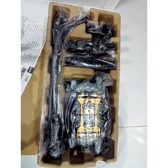 Đồ chơi siêu nhân Belt Thousand Driver DX