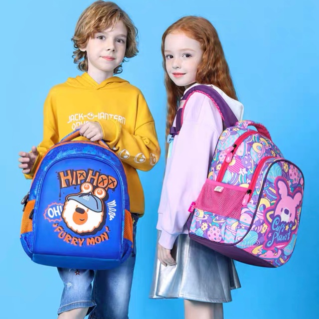 Balo chống gù UEK