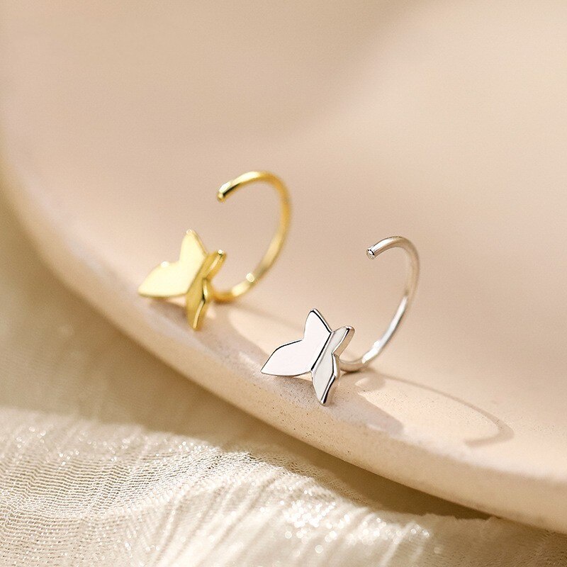 Bông Tai Hình Bướm Đơn Giản Thời Trang Cho Nữ