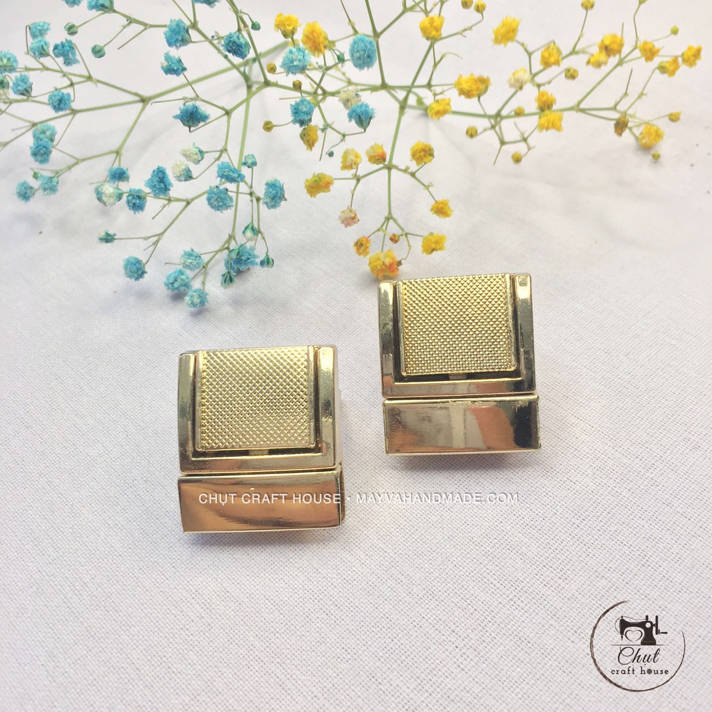 Khóa chui vuông dùng cho túi xách