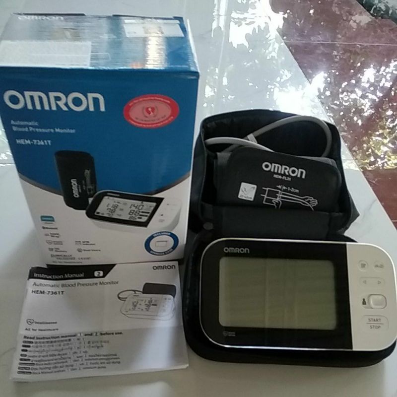 Máy đo huyết áp bắp tay OMRON HEM- 7361T