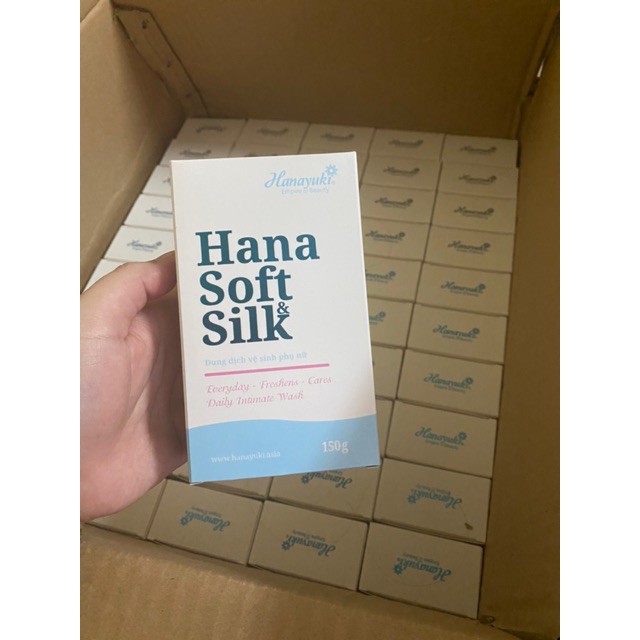 HANAYUKI - Dung dịch vệ sinh phụ nữ SOFT &amp; SILK