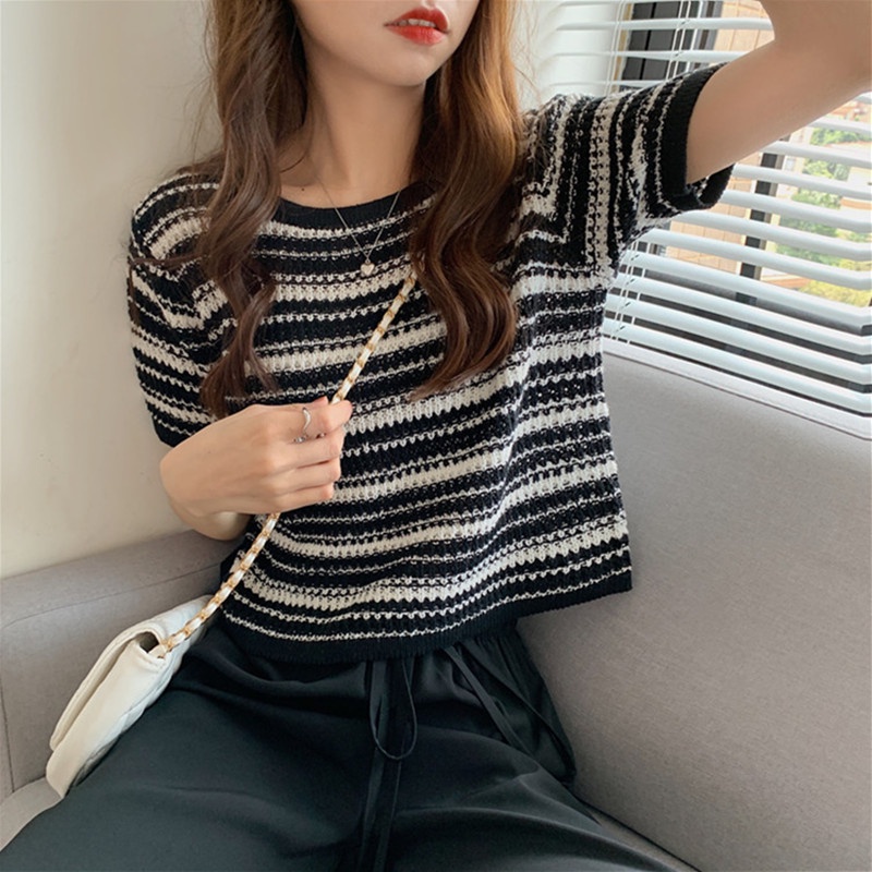 Áo Thun Tay Ngắn Cổ Tròn Dáng Rộng Kẻ Sọc Ngang Trẻ Trung Hợp Thời Trang