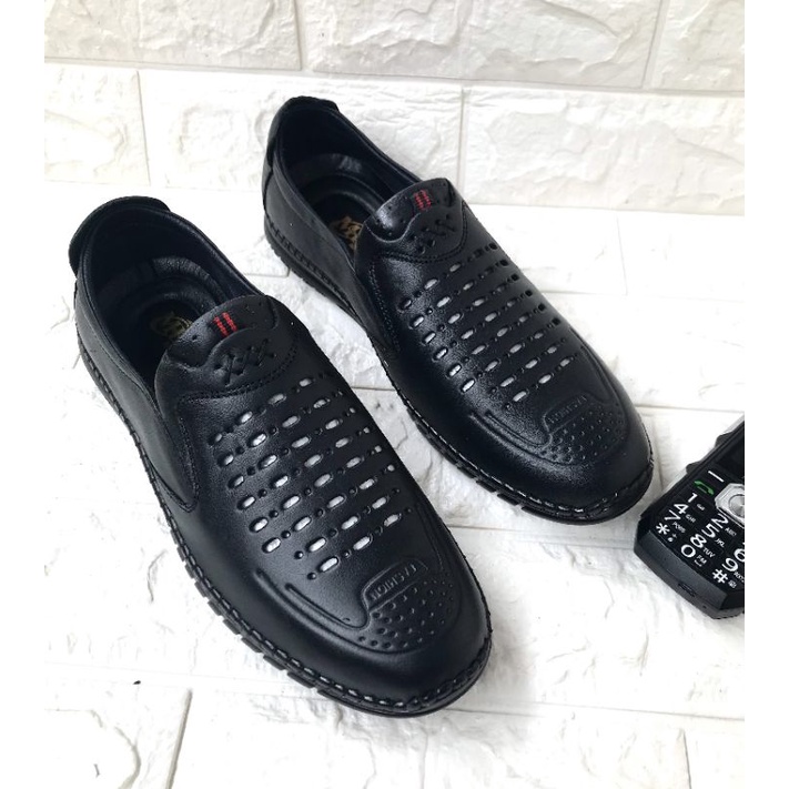 Giày lười nam da bò cao cấp, kiểu dáng đẹp, có lổ tản nhiệt, mã LC03, màu đen, đế khâu sẵn rất chắc chắn