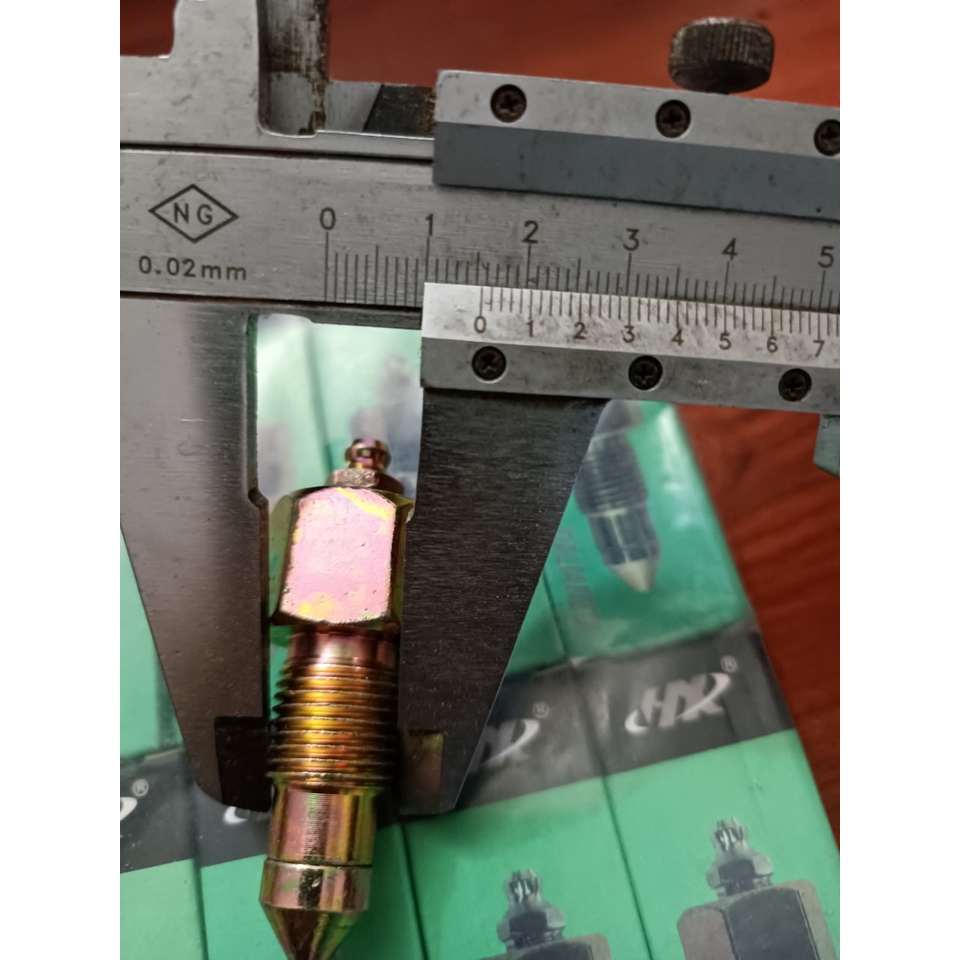 Vú mỡ tăng xích Kobelco