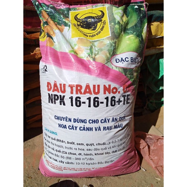 1kg phân bón đầu trâu NPK 16-16-16 +TE chuyên cho cây ăn quả, hoa cây cảnh và rau màu xé lẻ từ bao 25kg