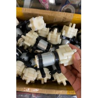Máy bơm nước mini 385 mini