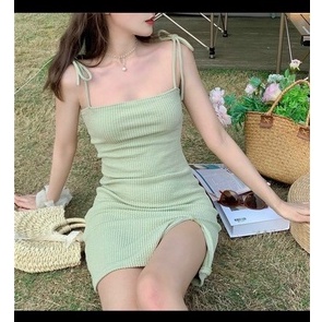 đầm 2 dây xanh cột nơ vai xẻ đùi hot chất gân mềm l