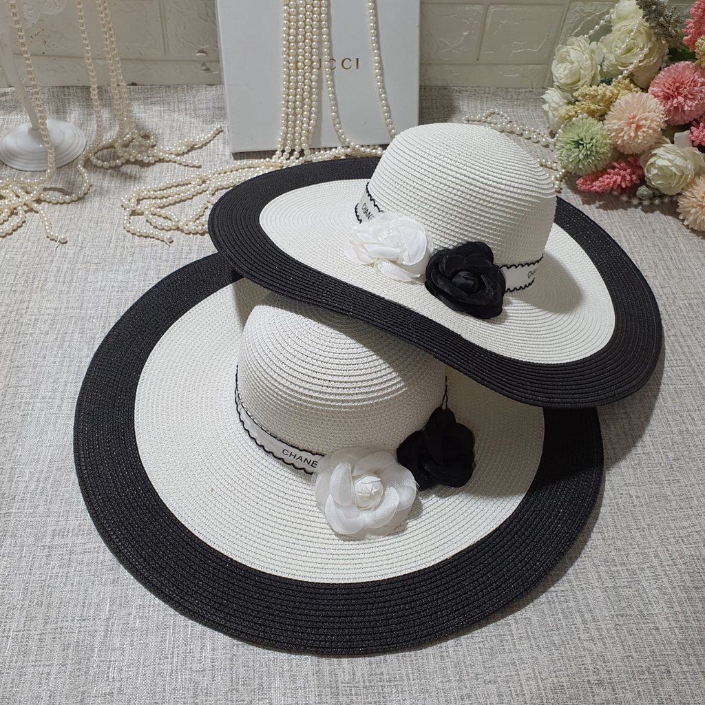 Mũ Cói thời trang đi biển Vành Rộng sang chảnh gắn hoa xinh