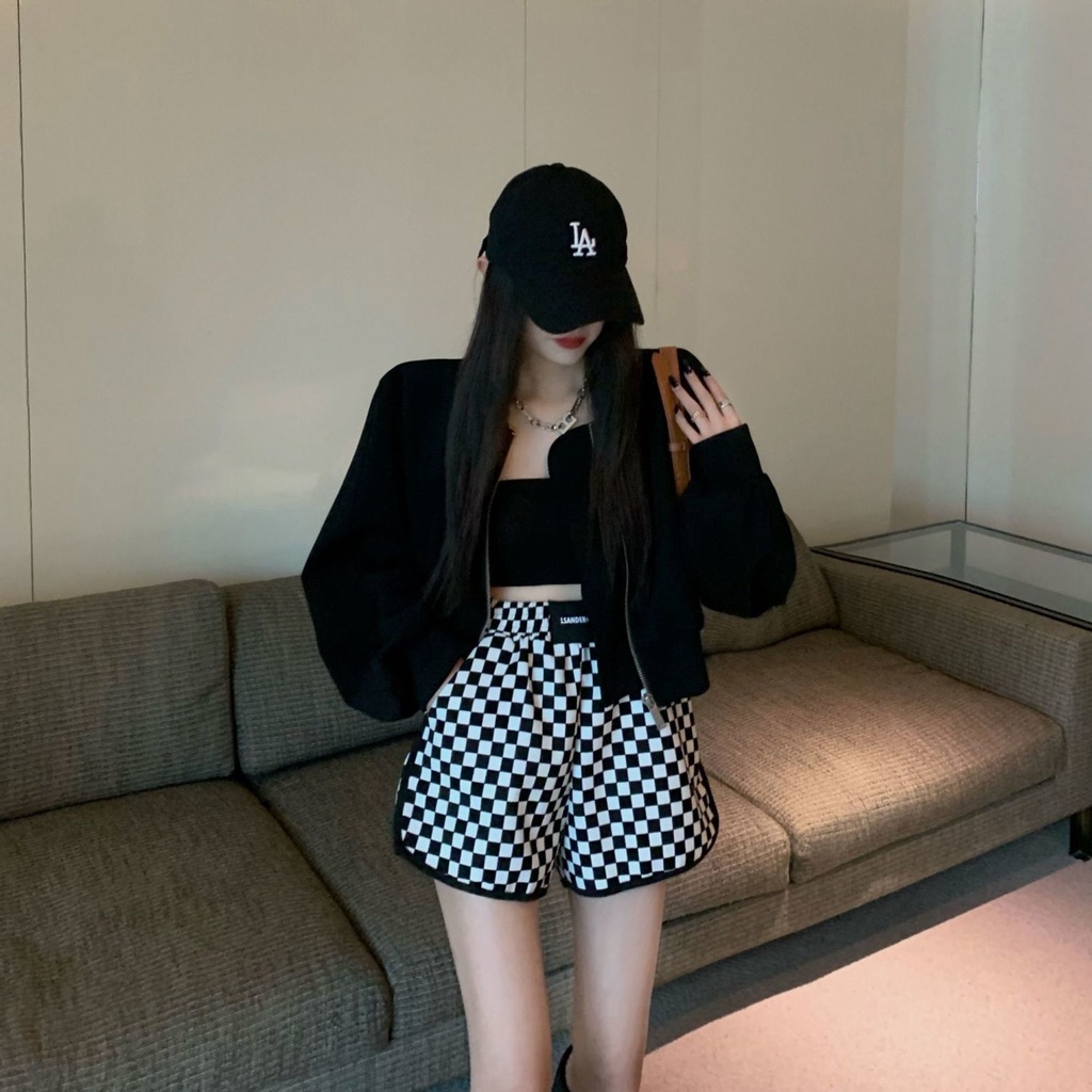 Quần Short Thể Thao Dáng Rộng Họa Tiết Sọc Caro Thời Trang Cho Nữ