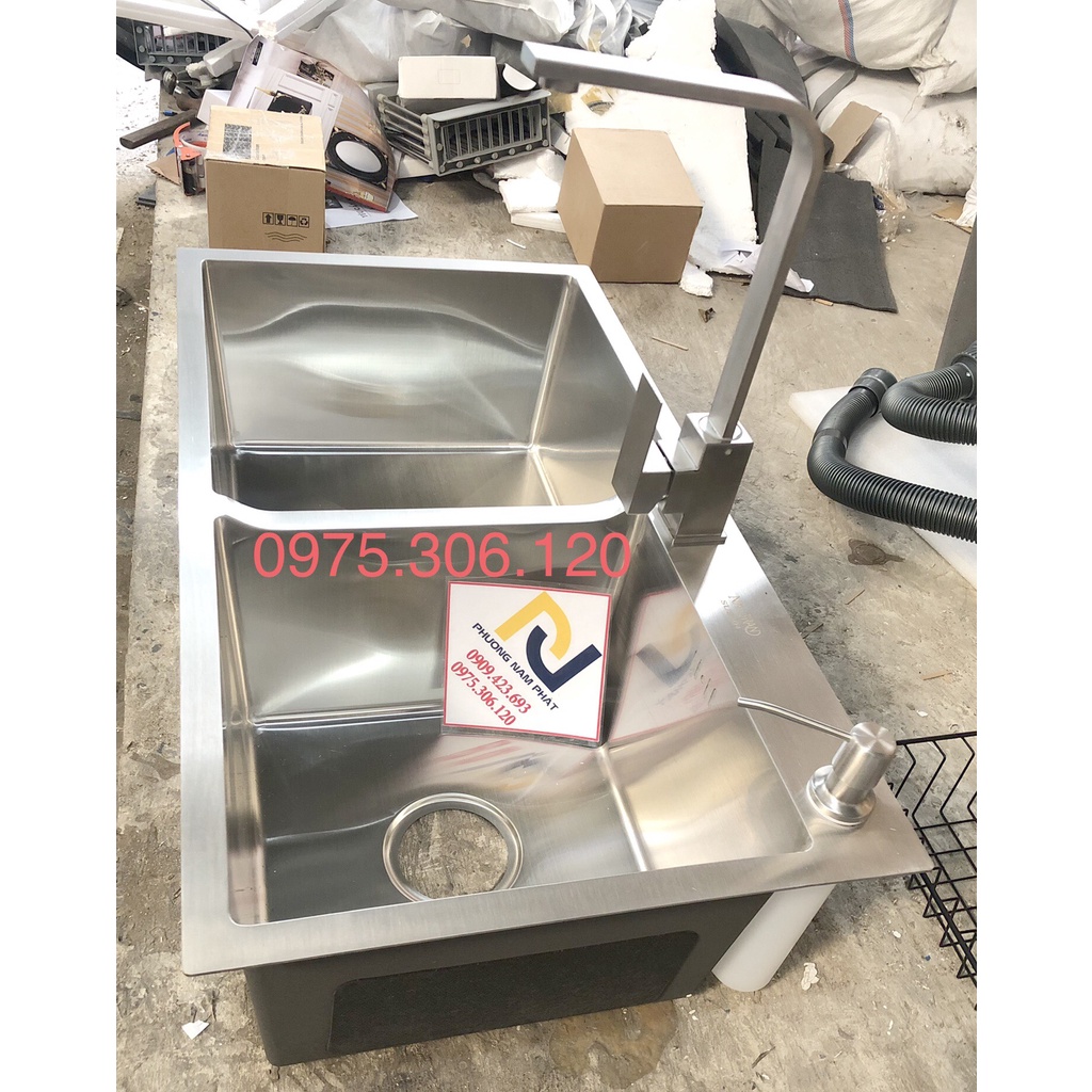 [CHẬU ĐÚC} Chậu Rửa Chén Bát INOX SUS 304 N7 8245 NA.GRAND và xả chậu và Rổ rút và Vòi chén nóng lạnh và Bình rửa chén