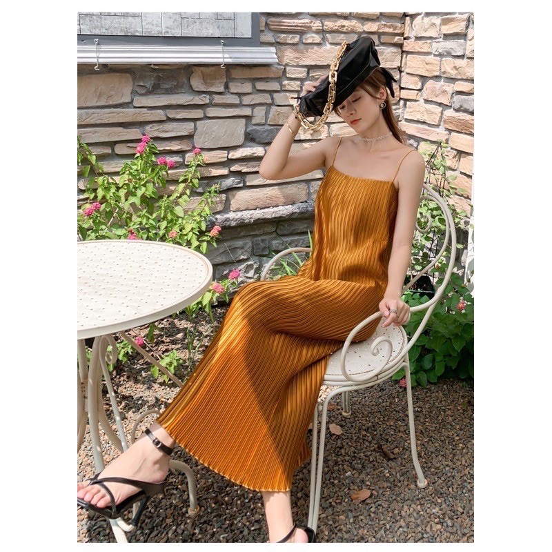 Đầm maxi hai dây dập ly dáng suông rộng tiểu thư hàng 2 lớp siêu xinh, Váy kiểu nữ đi biển sang chảnh rẻ đẹp | BigBuy360 - bigbuy360.vn