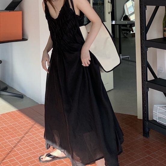 Đầm Hai Dây Cổ Chữ V Màu Trắng Thiết Kế Xếp Ly Phong Cách Hàn Quốc Hàng Mới 2022 Thời Trang Cho Nữ