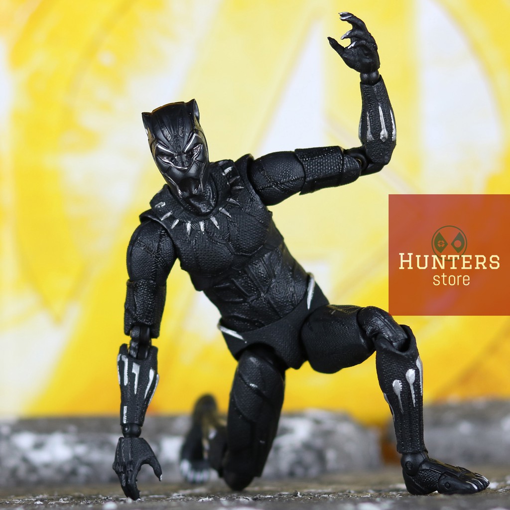 Mô hình Black Panther Mafex