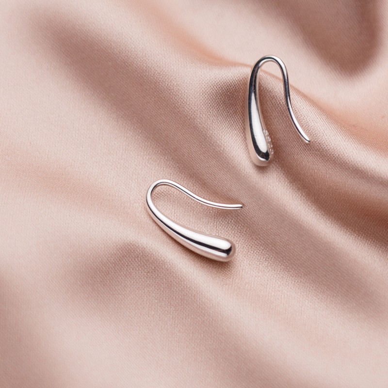 Khuyên tai dáng trơn kiểu móc cá tính - Bảo Ngọc Jewelry B2618