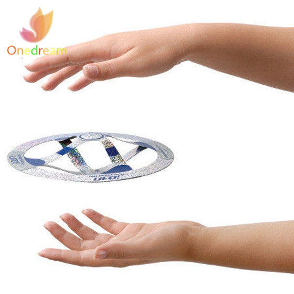 Đĩa bay UFO làm ảo thuật độc đáo