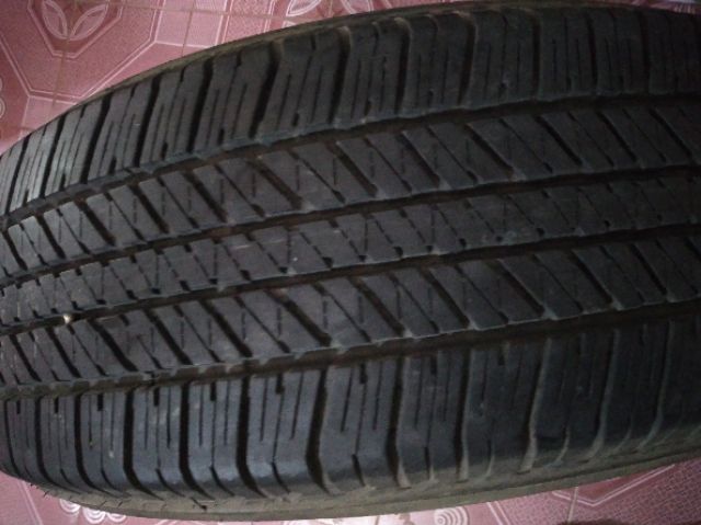 Lốp ô tô cũ 265/65/17 bridgestone 684