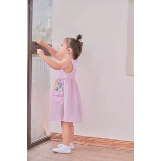 Váy kẻ xốp hàn bé gái