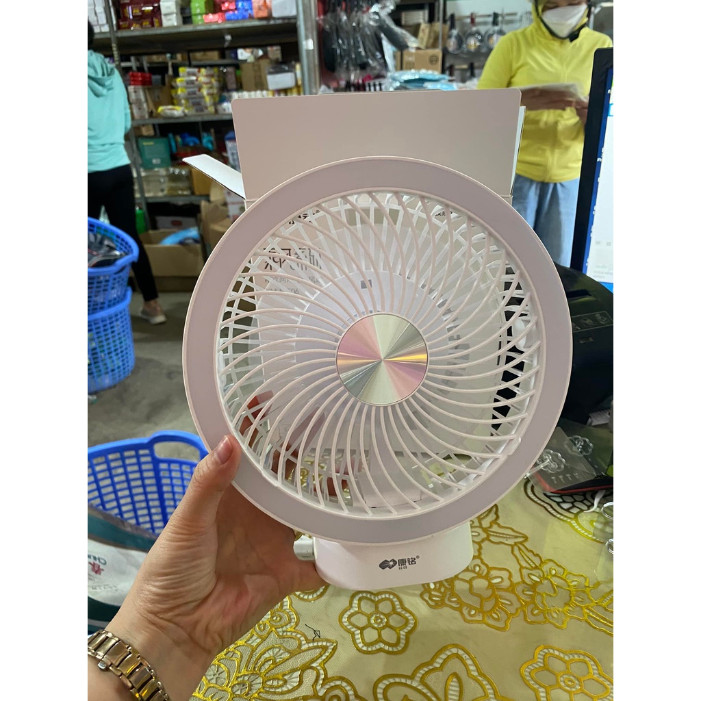 Quạt tích điện F0506 đa chức năng, để bàn, treo tường an toàn, thông minh