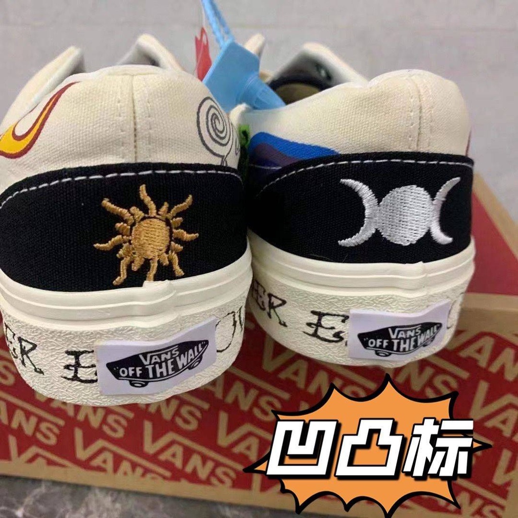 Giày vải nữ kiểu dáng cổ điển thêu họa tiết chữ graffiti kiểu hàn quốc phiên bản mới FAN Ѕ VANs