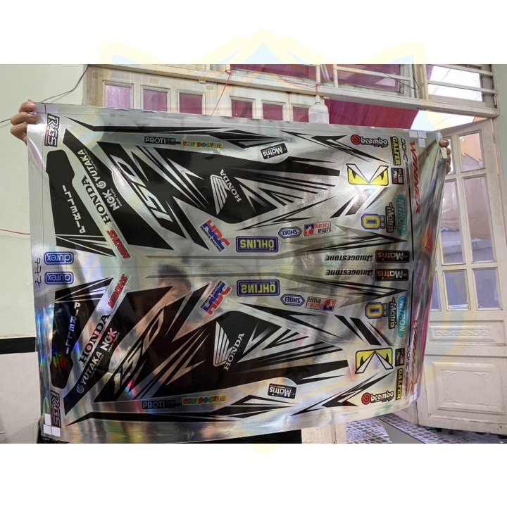 ( Quí khách vui lòng mang ra tiệm cho thợ dán ) Tem xe winner v1 Crom cao cấp