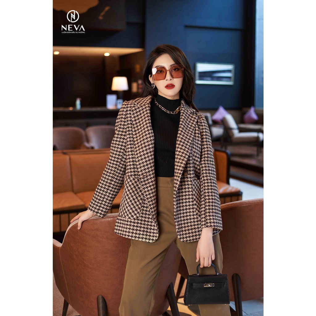 Áo Blazer Nữ Công Sở Neva Vải Dạ Họa Tiết Nanh Sói 21F1W620406K022