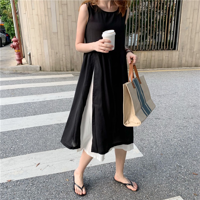 Đầm đen sát nách kiểu phối xẻ tà Hàn Quốc ulzzang