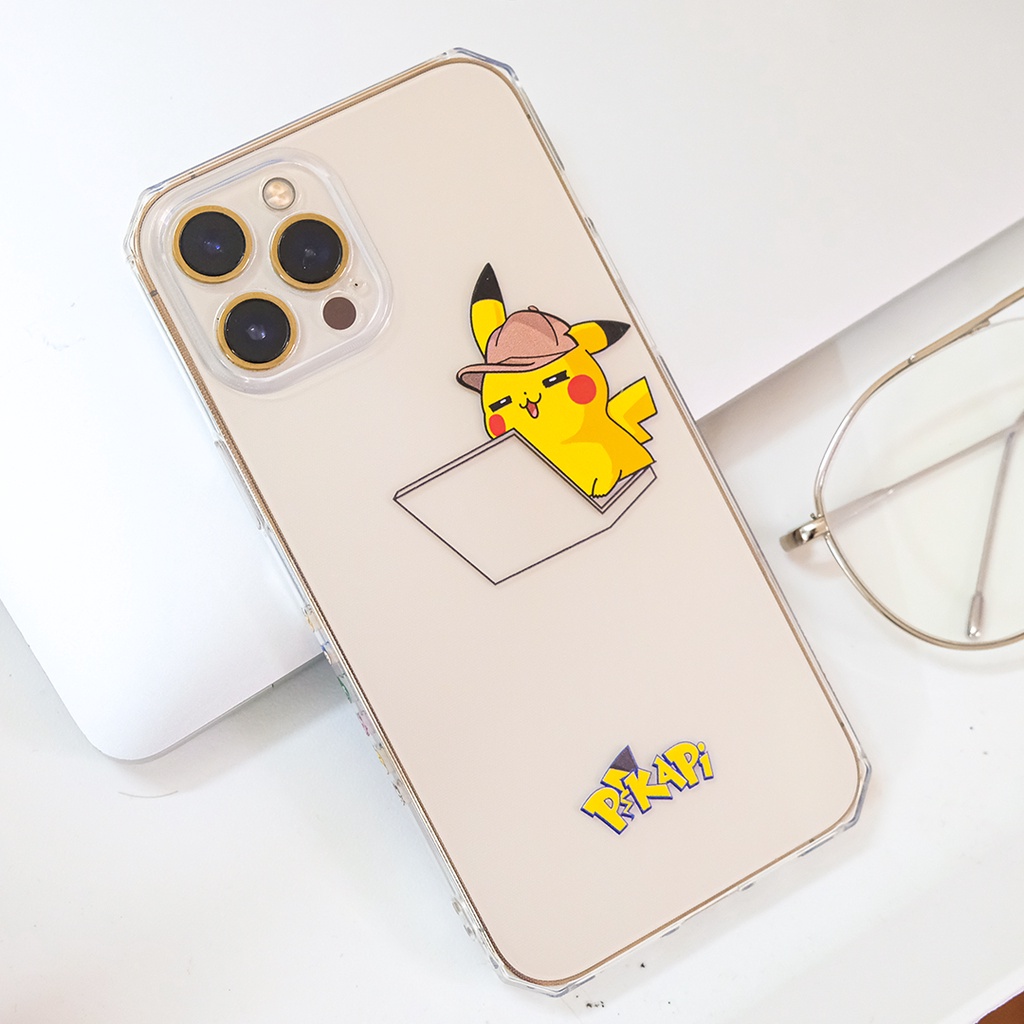 Ốp iPhone PikaMac (Pikachu dùng Macbook): Silicon trong, chống sốc bảo vệ máy hiệu quả