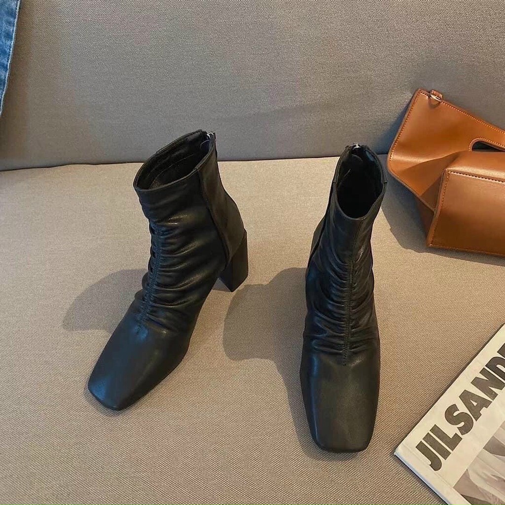 [Quà tặng là dây chun buộc tóc nữ] Boot da lì nhún chun gân giữa Bốt cao gót mũi vuông 7p Lucy Outfit thiết kế fullbox | BigBuy360 - bigbuy360.vn