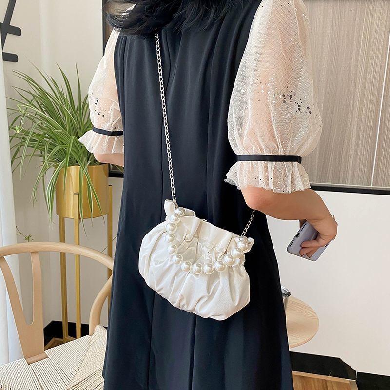 Túi xách tay/ đeo chéo hình đám mây độc đáo thời trang cho nữ | BigBuy360 - bigbuy360.vn