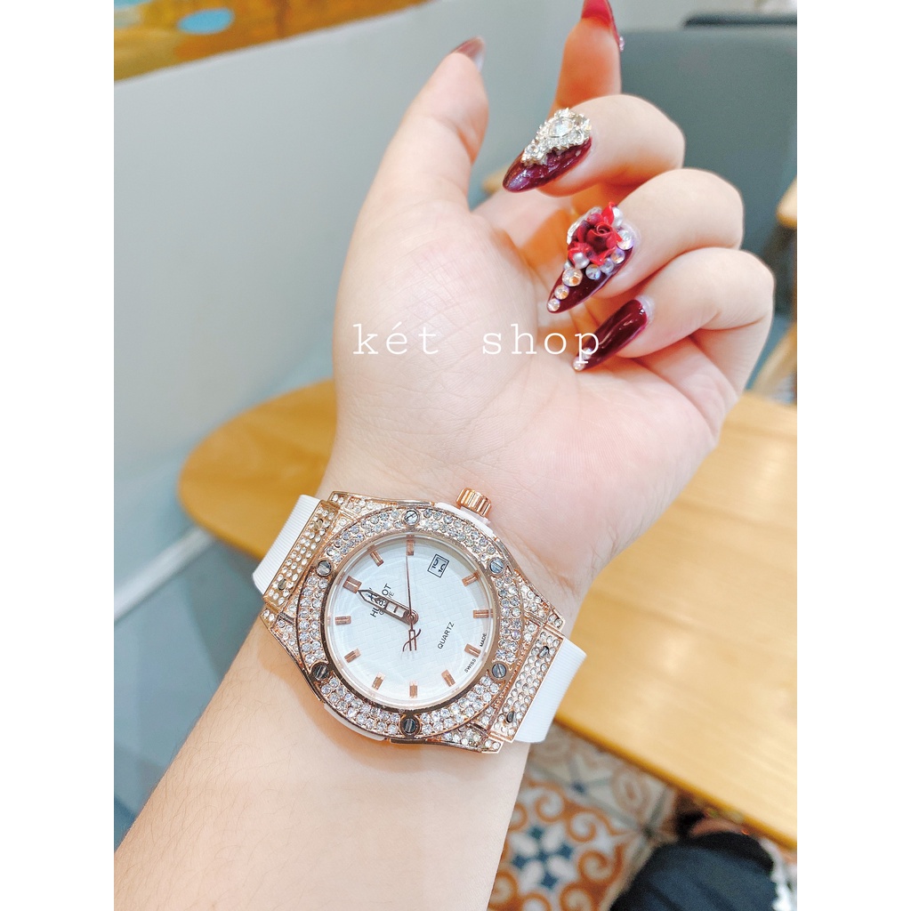 Đồng hồ nữ  Két mặt tròn đính viền đá dây cao su thơm vani cao cấp | BigBuy360 - bigbuy360.vn