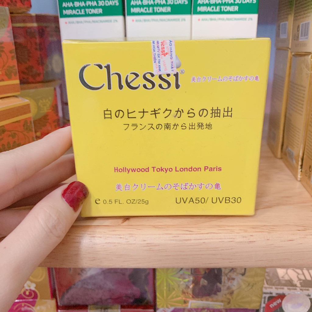Kem Chessi màu vàng  Nhật Bản