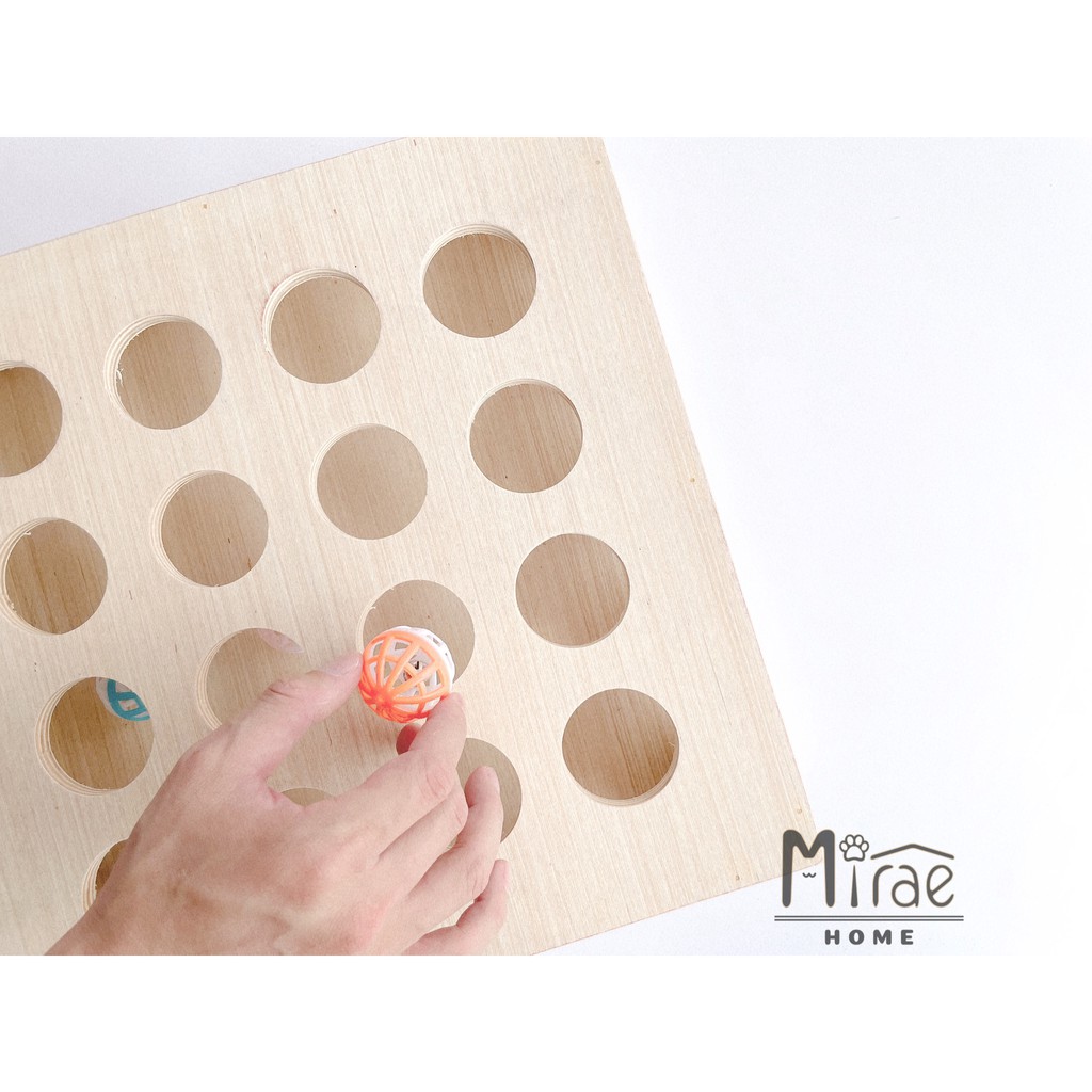 Hộp đồ chơi tìm bóng cho mèo bằng gỗ plywood chất lượng cao Mirae Home MHCTPL01