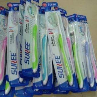 Bàn chải đánh răng suree thái lan