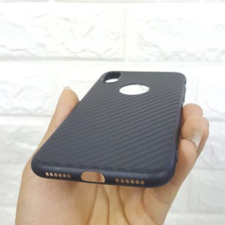 ỐP LƯNG IPHONE X SILICON VÂN CARBON CỰC ĐẸP