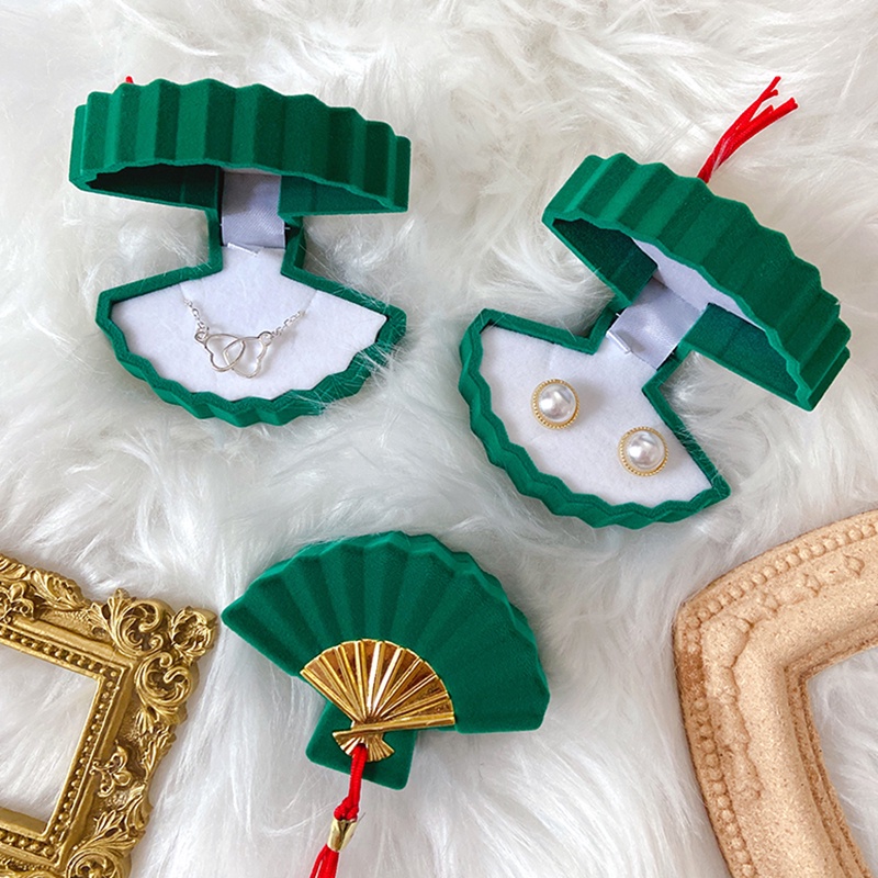 Hộp Đựng Trang Sức Hình Quạt Sáng Tạo