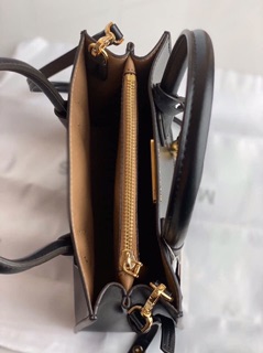 Túi Michael Kors Mercer with Love