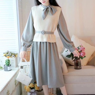 Set 3 món áo gile len, váy chấm bi, belt xinh lắm