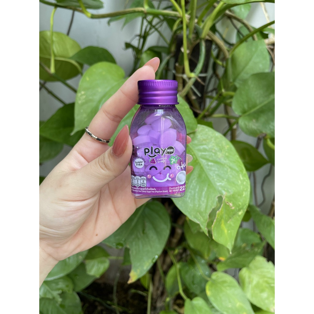 Kẹo The Không Đường Hương Nho PLAY MORE Cooling Grape (Lọ 22g tím)