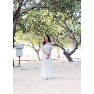Đầm maxi ren trễ vai