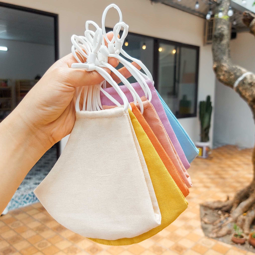 Khẩu trang linen trơn handmade có nút tăng giảm dây