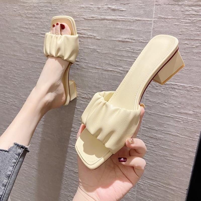 Dép Dily xếp ly quai nhún 3-5cm mà vàng nhạt, trắng