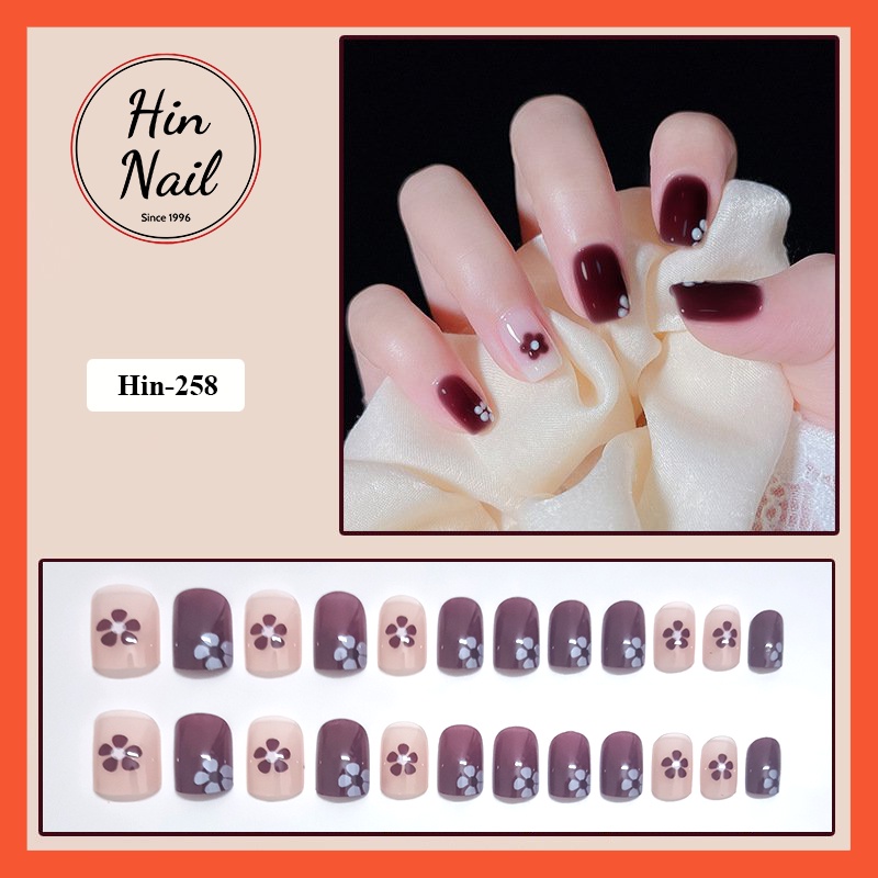Móng tay giả Hin Nail form ngắn họa tiết bông hoa hottrend