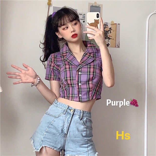 Áo croptop kẻ cổ vest cài cúc