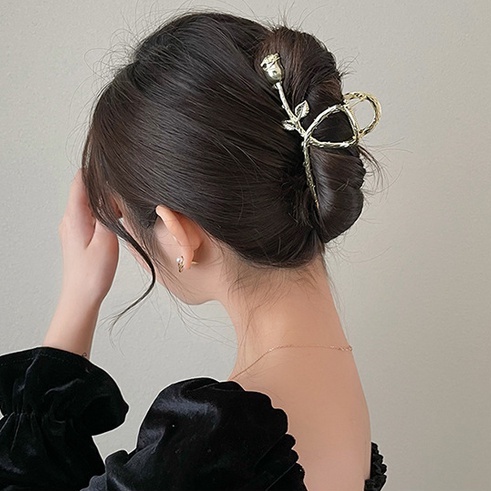 Kẹp tóc hoa hồng màu bạc và vàng cho nữ