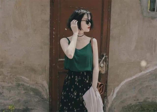 Áo lụa hai dây cổ tim sịn sò | BigBuy360 - bigbuy360.vn